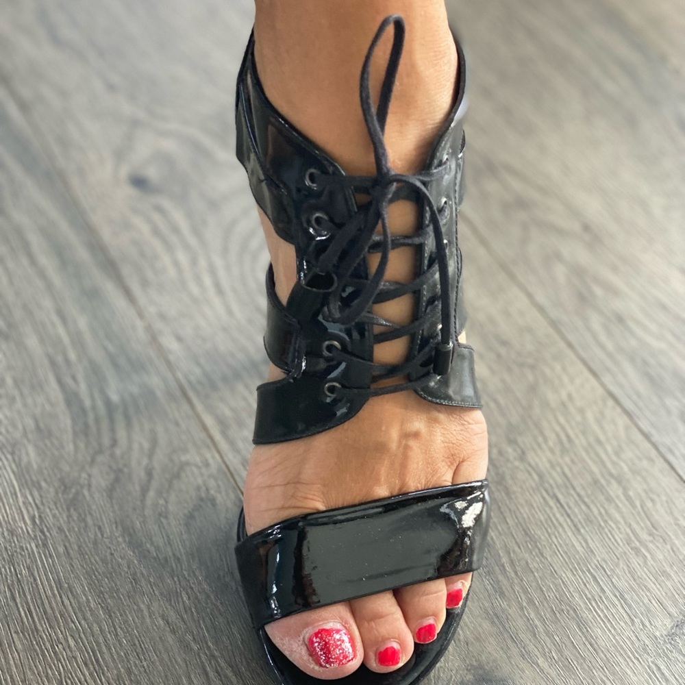 Stuart Weitzman Heels Size 8 - image 3